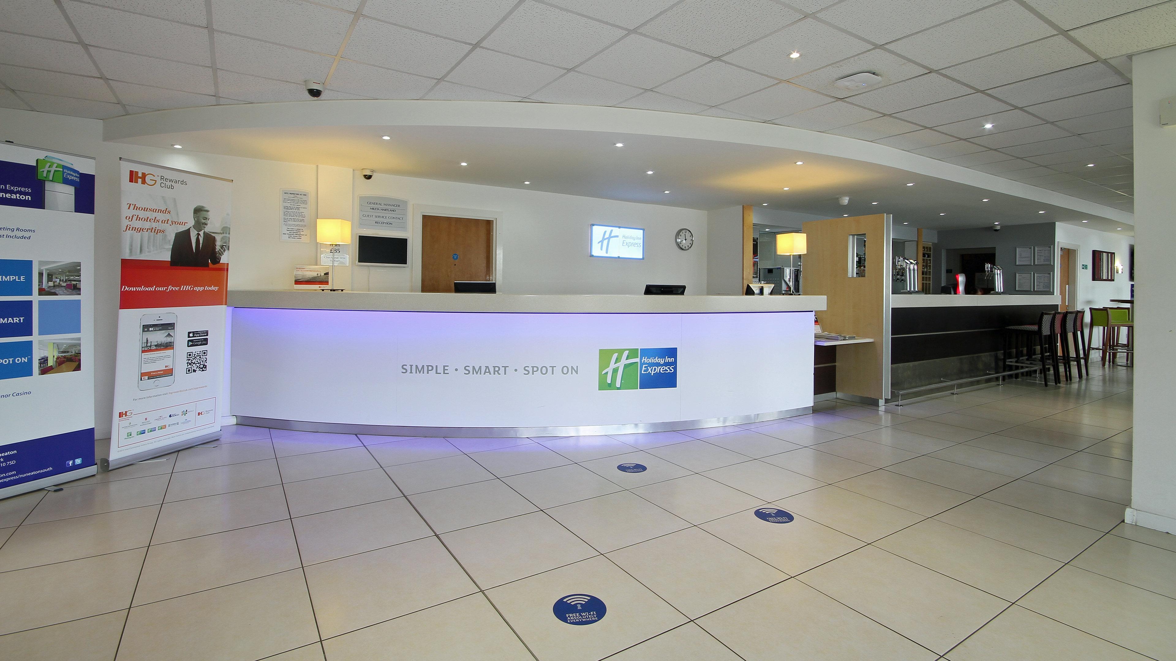 Holiday Inn Express Nuneaton By Ihg Екстериор снимка