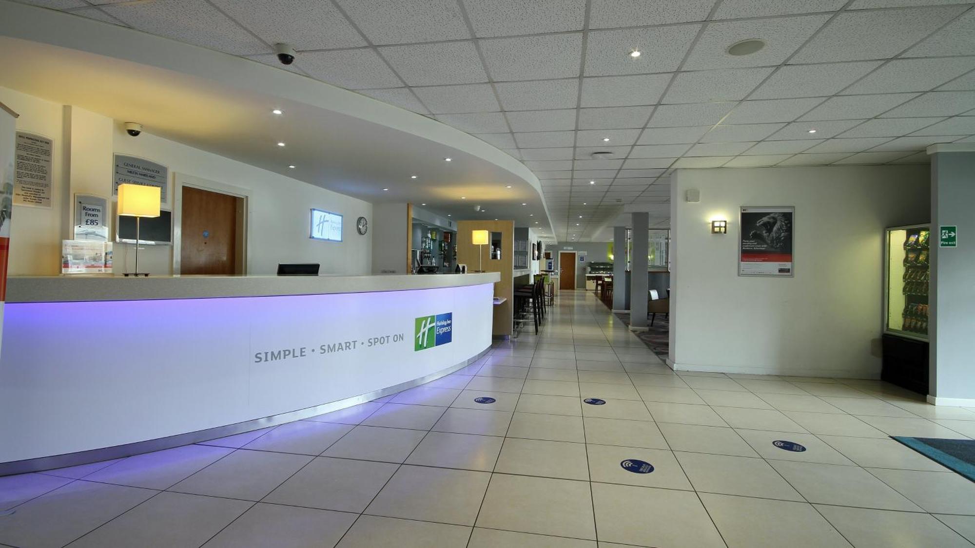 Holiday Inn Express Nuneaton By Ihg Екстериор снимка