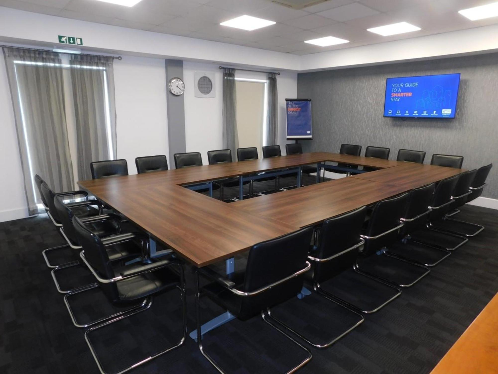 Holiday Inn Express Nuneaton By Ihg Екстериор снимка
